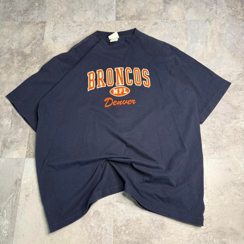 Vintage broncs nfl tee